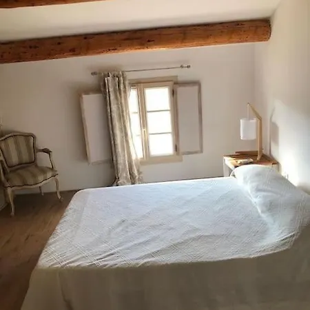 Apartment St Florent T4 *